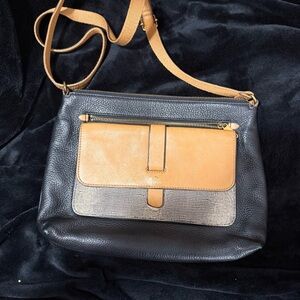 Fossil Black and Tan Crossbody Bag with Structured Elegance